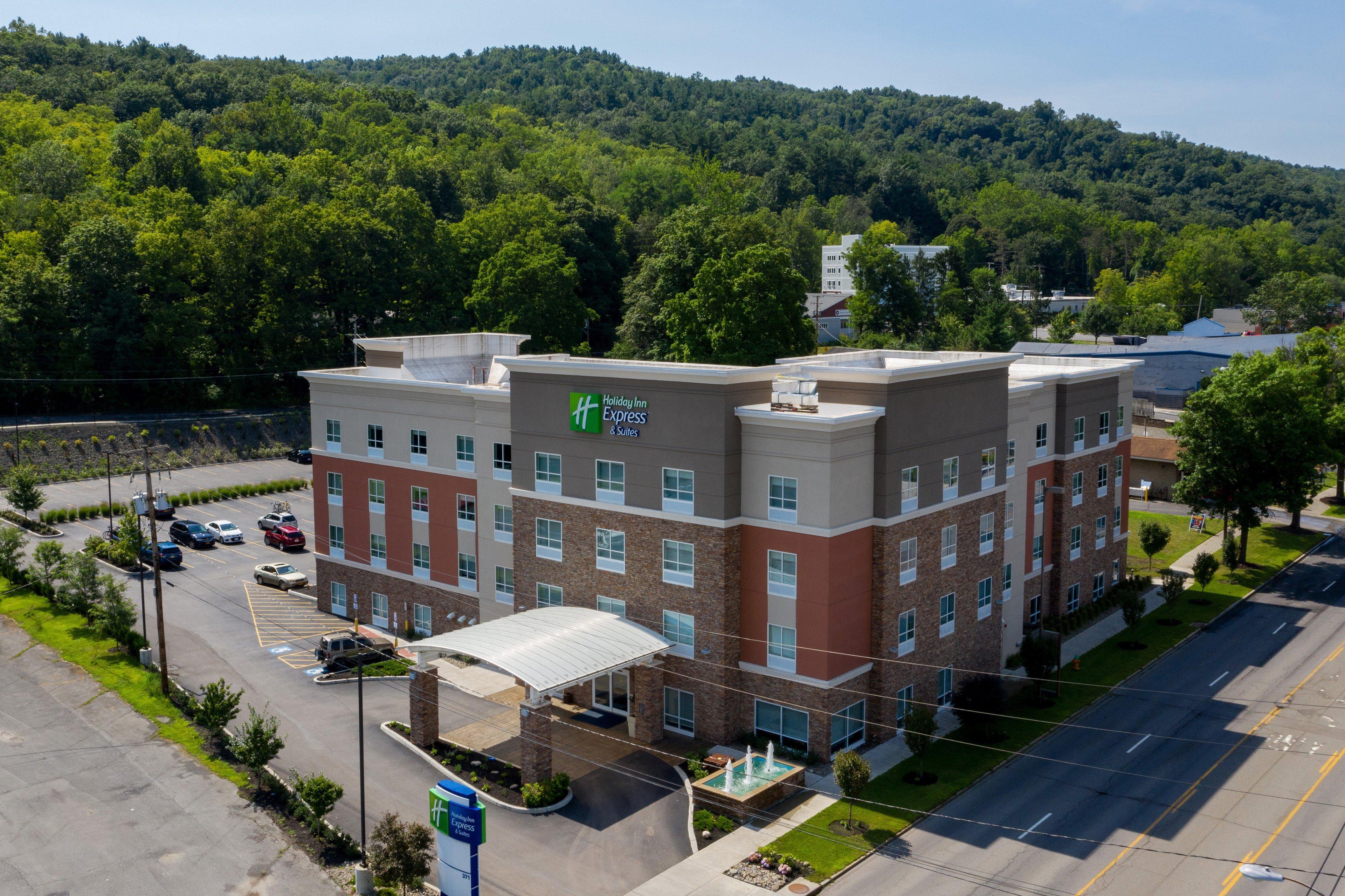 Holiday Inn Express & Suites Ithaca By Ihg Zewnętrze zdjęcie
