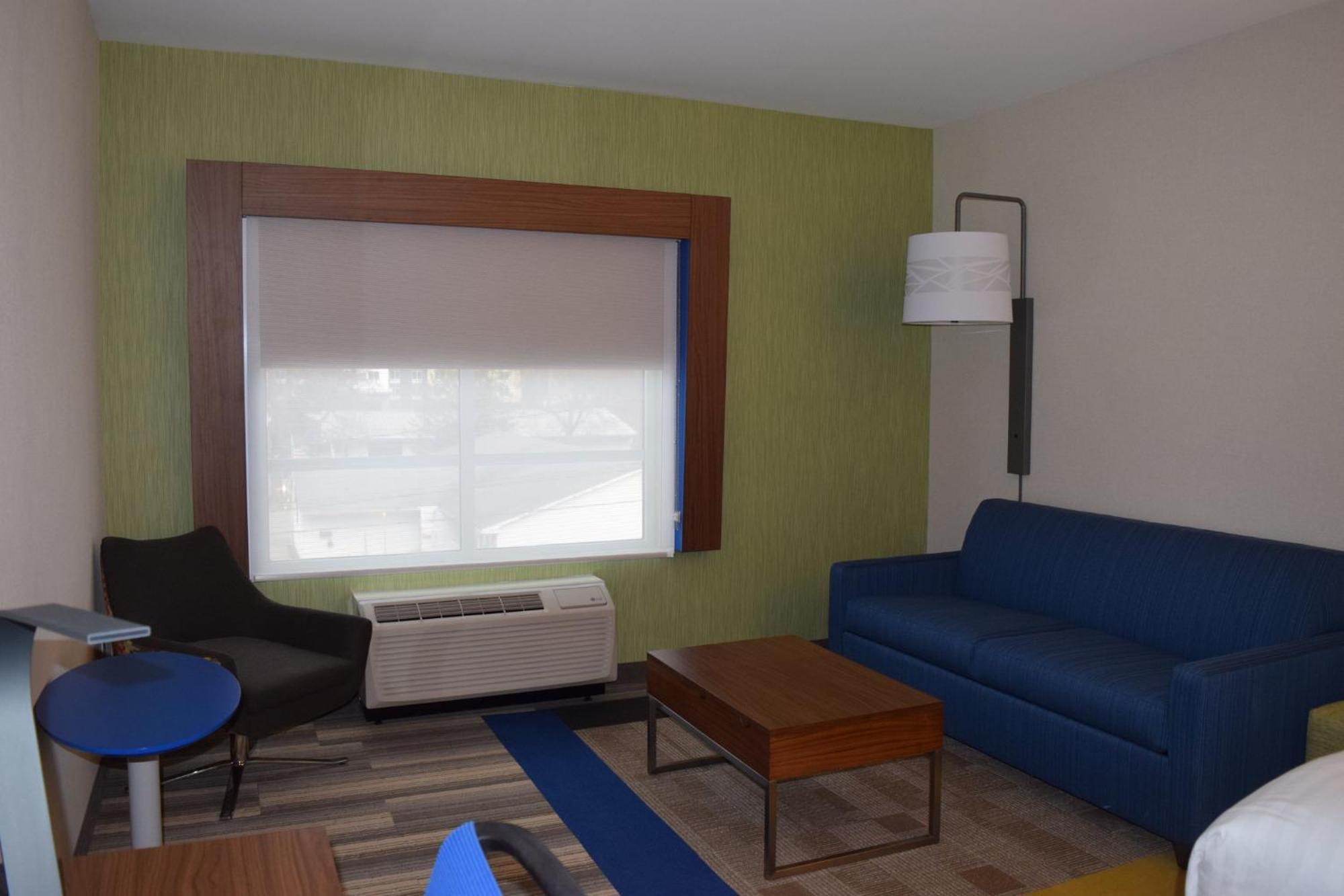 Holiday Inn Express & Suites Ithaca By Ihg Zewnętrze zdjęcie